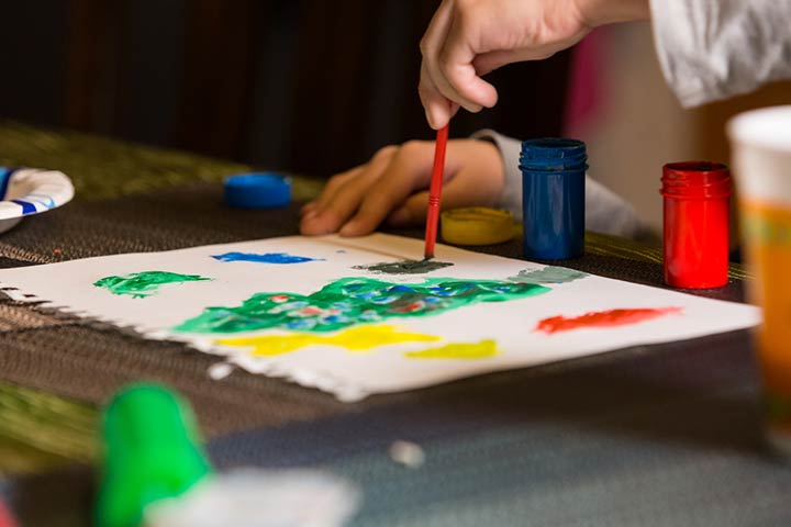 Splatter painting summer activities for toddlers