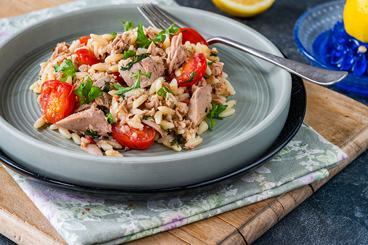 Salmon with orzo and baby spinach recipe for kids