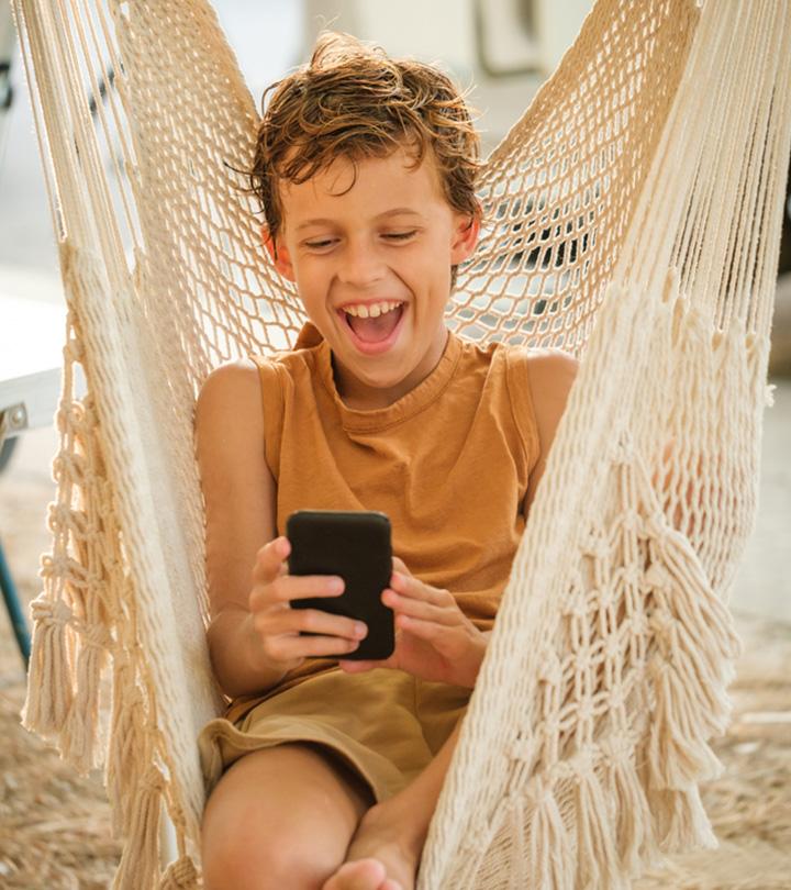 Sunny Beach Scene, Indicating Summer-themed Jokes