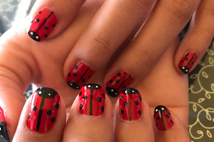 Don't Be Afraid! 20+ Frighteningly Easy Ideas for Halloween Nails