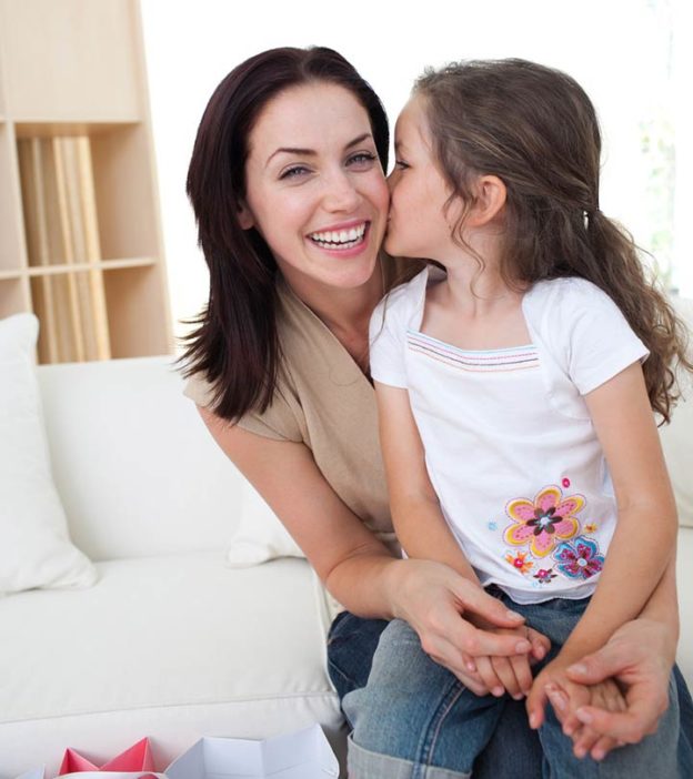 15 Inspiring Characteristics & Key Traits Of A Good Mother 