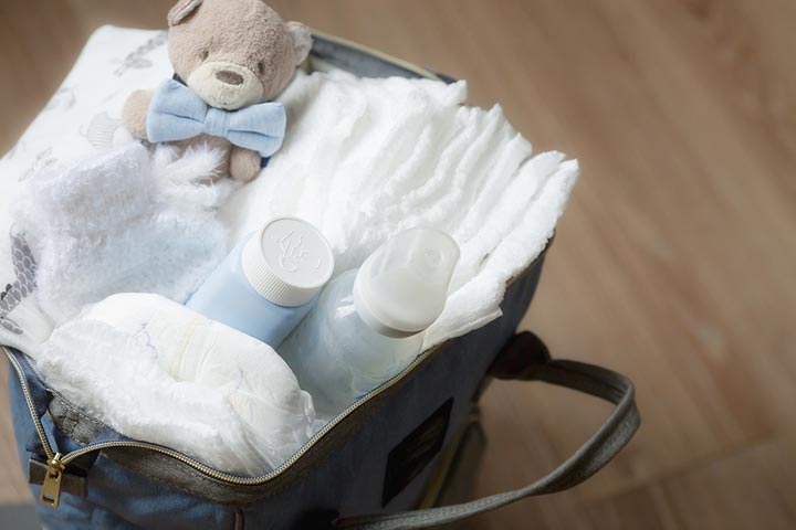 How To Organize Your Diaper Bag