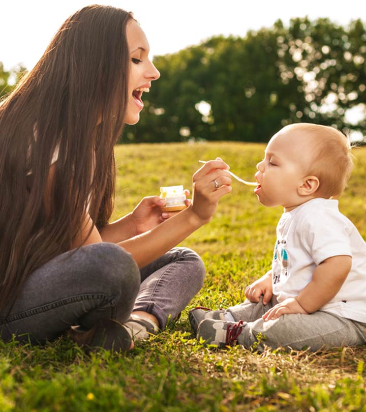 Tips To Feed Your Baby During Summertime