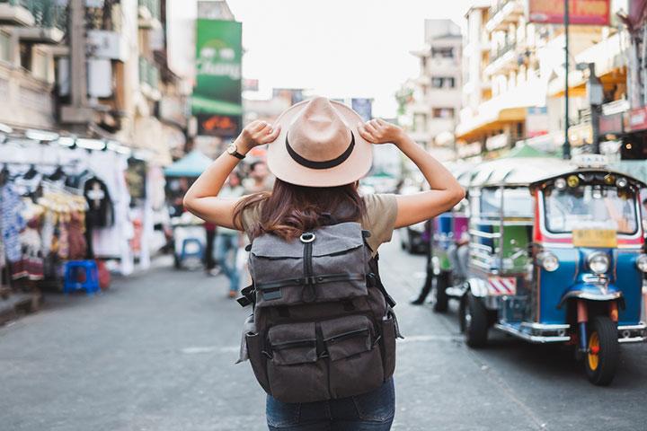 Sagittarius female traits, Loves travelling