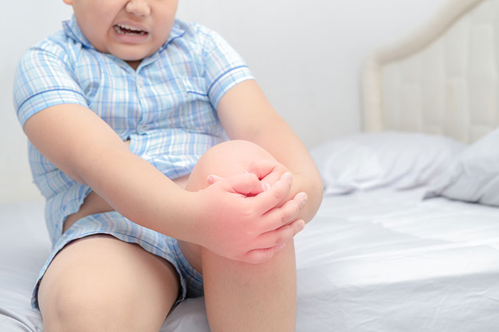 See a doctor if your child has severe pain at the site of the abscess.