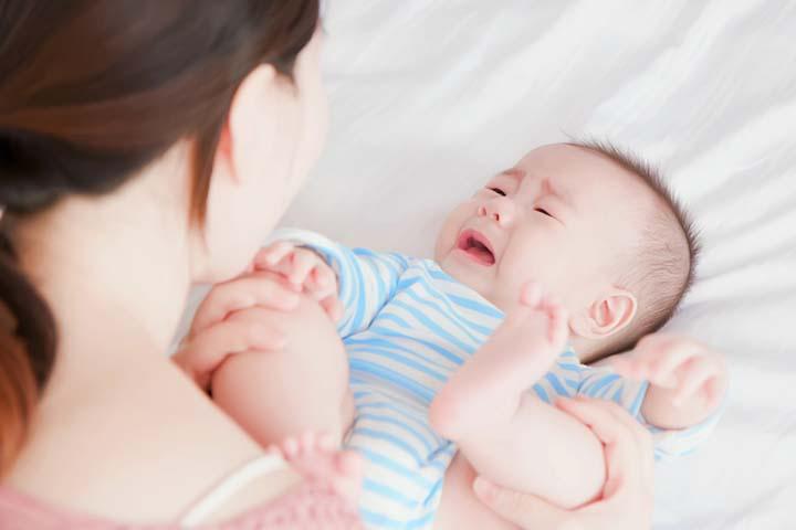 Yeast diaper rash may lead to skin irritation and blood spots on the diaper