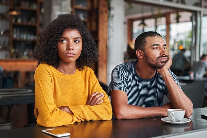 Boring couple with nothing in common