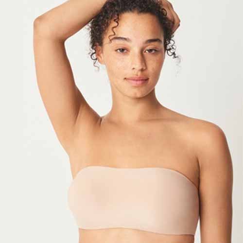 What Is a Bandeau Bra? (And Why You NEED To Rock This Fashion Piece) 