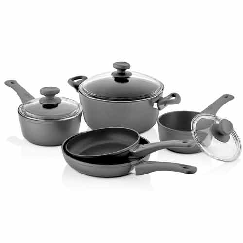 https://www.momjunction.com/wp-content/uploads/2023/03/Saflon-Titanium-Nonstick-Cookware-Set.jpg