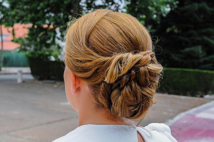 Chignon hair bun